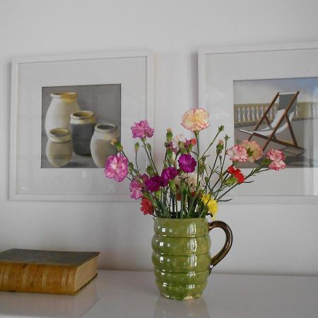 Sous Le Neflier Bed and Breakfast Nîmes Buitenkant foto