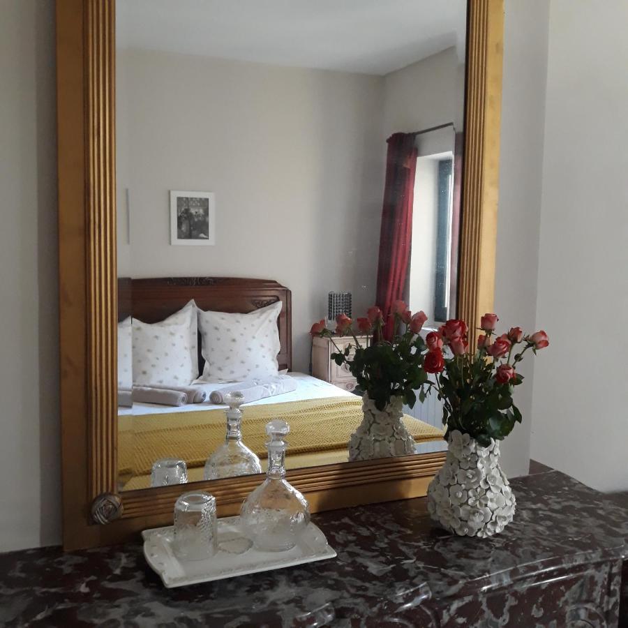 Sous Le Neflier Bed and Breakfast Nîmes Buitenkant foto